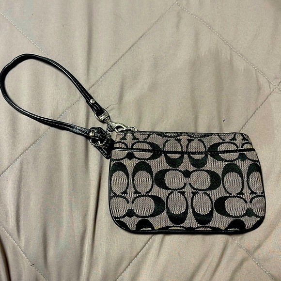 Coach Vintage Large Logo Black Brown Wristlet - Picture 1 of 7
